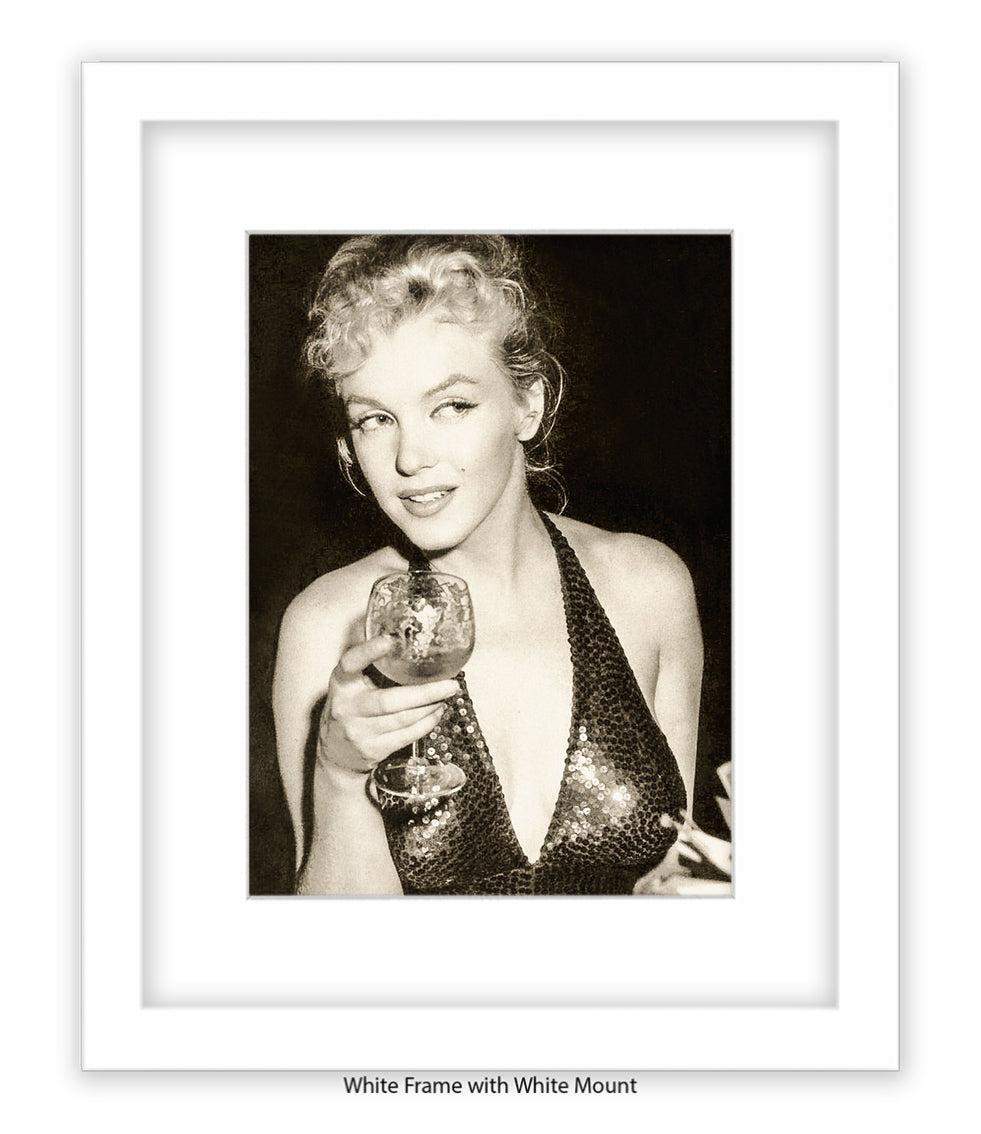 Marilyn Monroe - Glamour - Holding Glass - Art Print