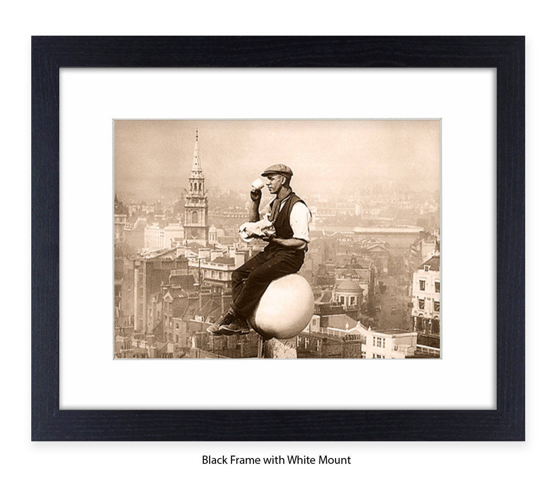 London - Tea Break - Guy on Building - 1930s — Vintage Street Photography - Art Print