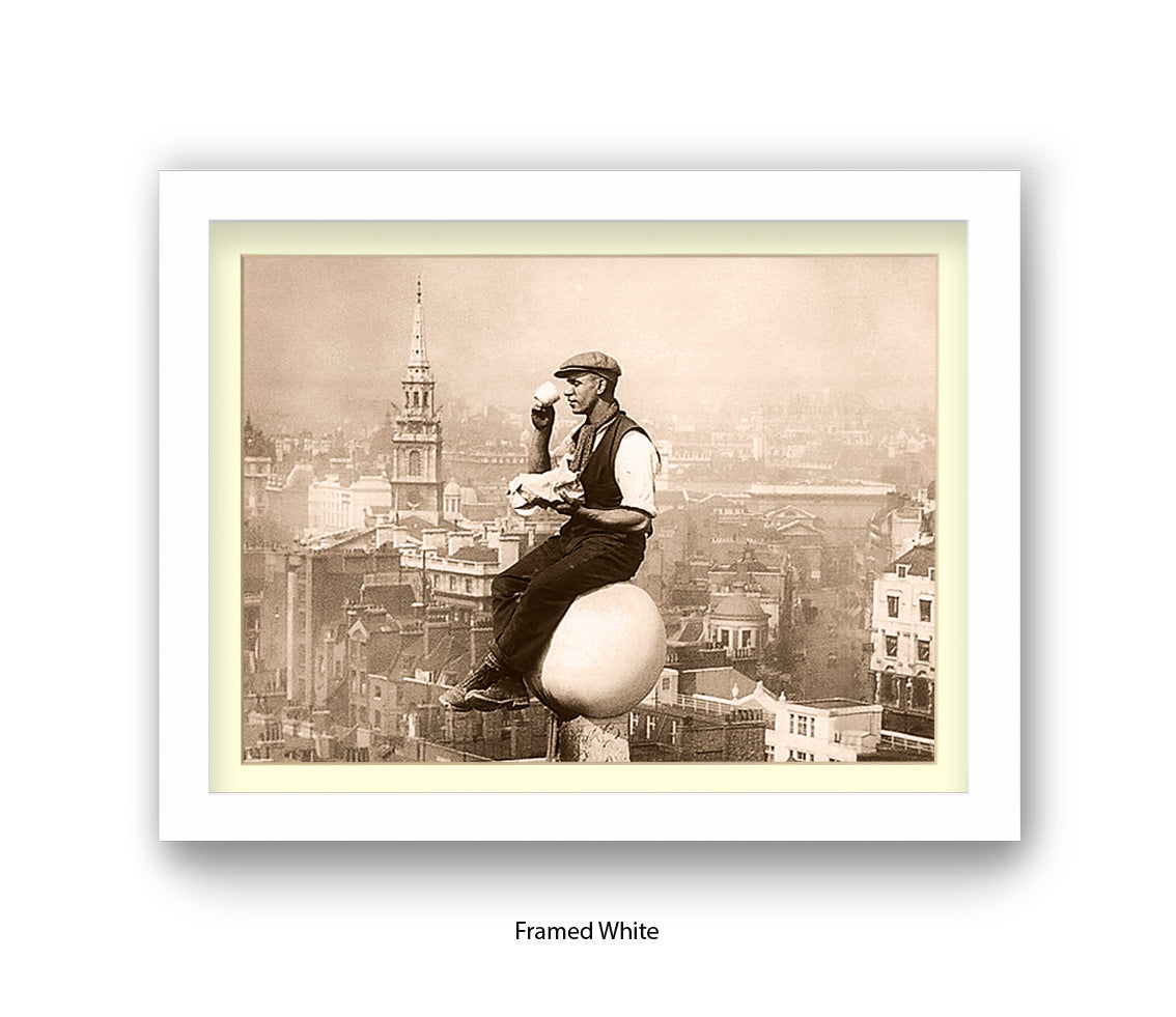 London - Tea Break - Guy on Building - 1930s — Vintage Street Photography - Art Print
