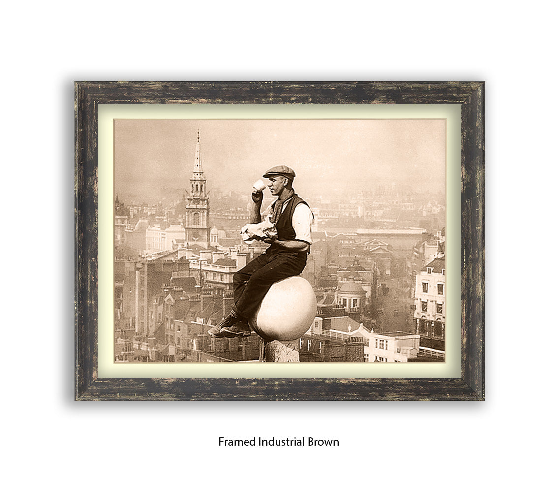 London - Tea Break - Guy on Building - 1930s — Vintage Street Photography - Art Print