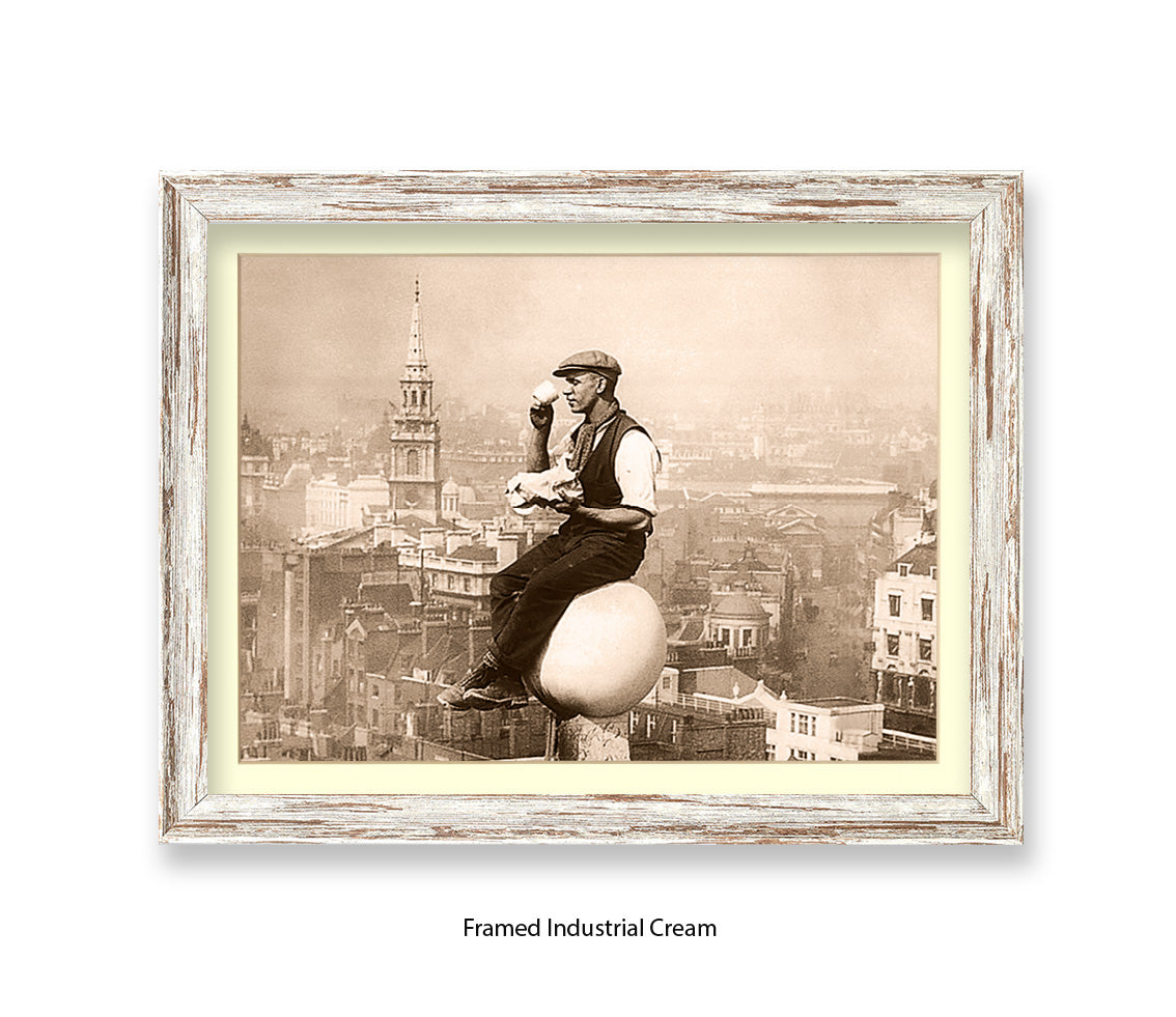 London - Tea Break - Guy on Building - 1930s — Vintage Street Photography - Art Print