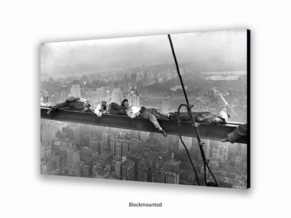 New York Lunchtime Asleep Poster