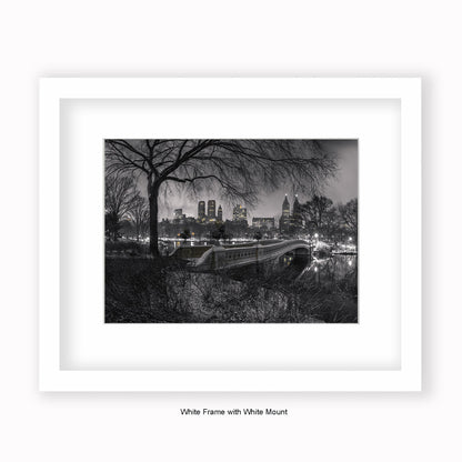 New York Central Park Bridge b&w - Mounted & Framed Art Print