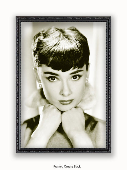 Audrey Hepburn - Breakfast At Tiffany's - Pose - Poster