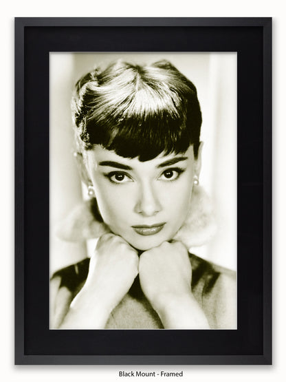 Audrey Hepburn - Breakfast At Tiffany's - Pose - Poster