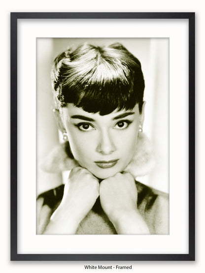 Audrey Hepburn - Breakfast At Tiffany's - Pose - Poster