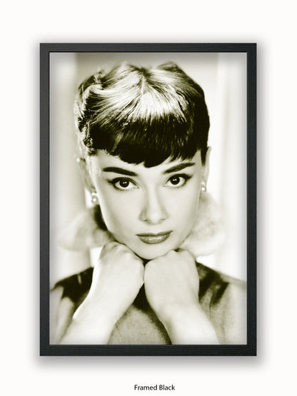 Audrey Hepburn - Breakfast At Tiffany's - Pose - Poster